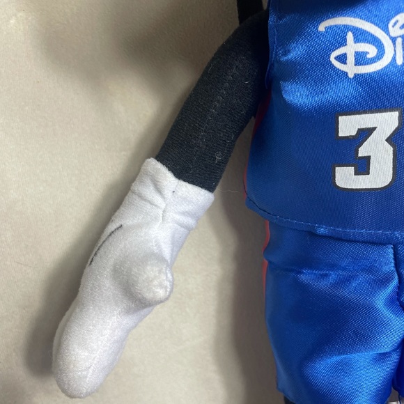 Disney Toy Factory Goofy Basketball #32 Blue And Red Stuffed Animal Plush Toy - Picture 10 of 12